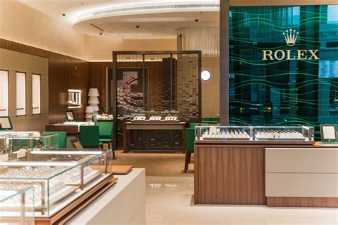 rolex shops in broadbeach.